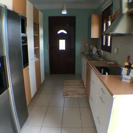 Villa The Red Gennadi